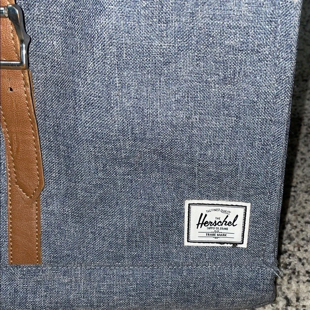Herschel Supply Company chic gray